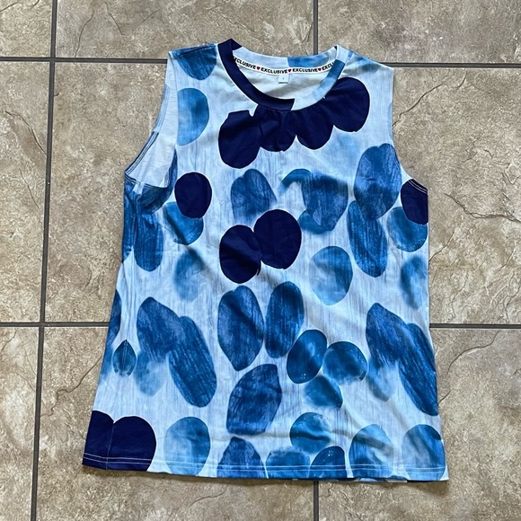 SHEIN Tops - SHEIN polka dot stretchy shirt